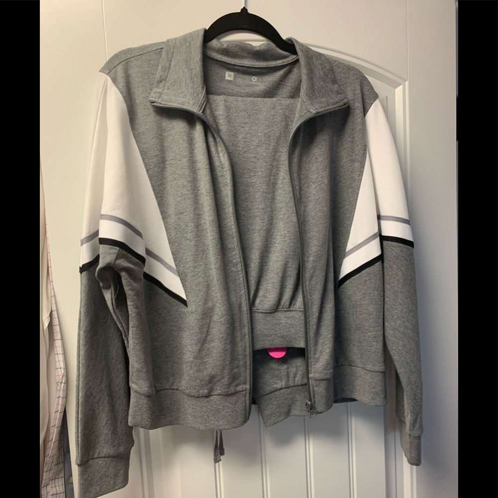 NWT Xersion 2 pc pants and jacket. Size M